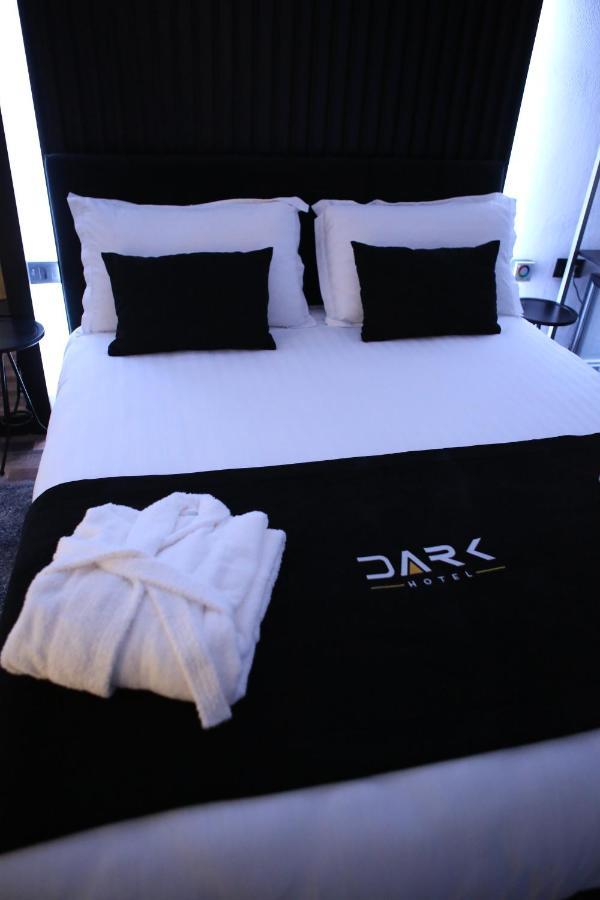 Dark Boutique Hotel Shkoze ภายนอก รูปภาพ