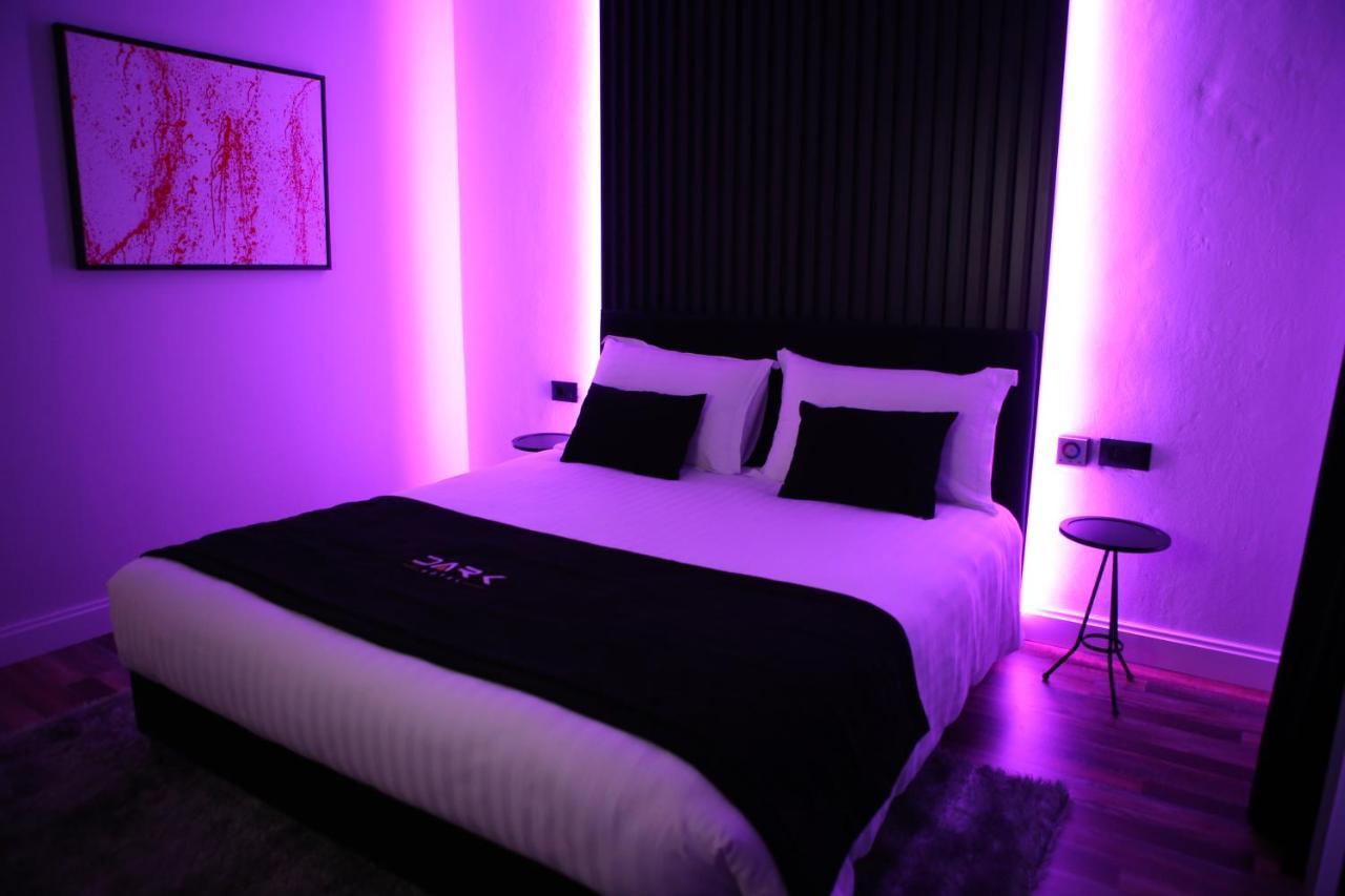Dark Boutique Hotel Shkoze ภายนอก รูปภาพ