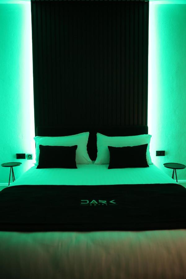 Dark Boutique Hotel Shkoze ภายนอก รูปภาพ