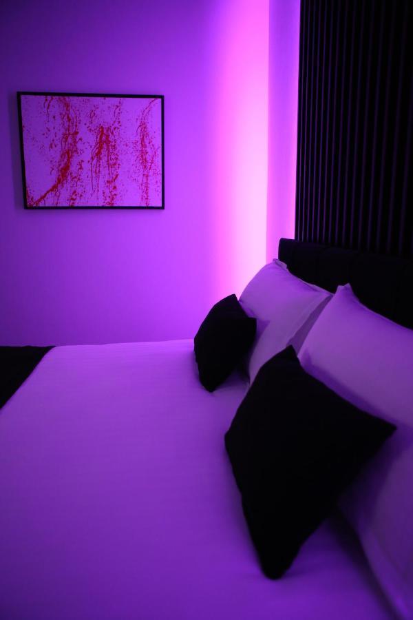 Dark Boutique Hotel Shkoze ภายนอก รูปภาพ