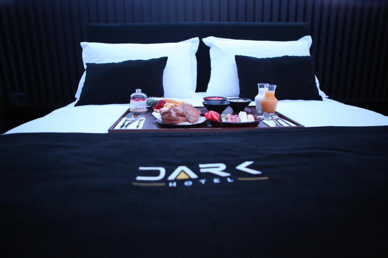 Dark Boutique Hotel Shkoze ภายนอก รูปภาพ