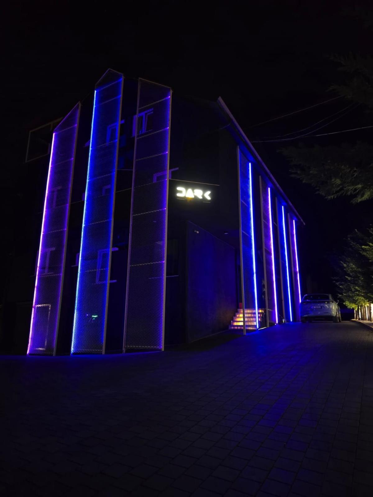 Dark Boutique Hotel Shkoze ภายนอก รูปภาพ